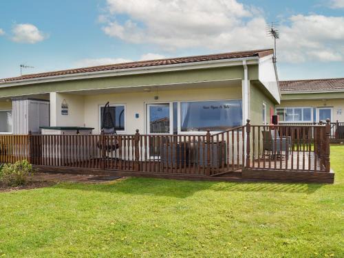 Bacton House | Once Upon A Tide