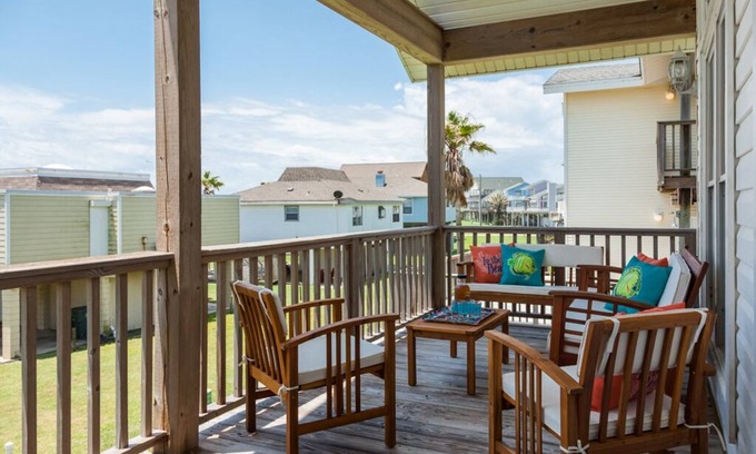 Spanish Grant House | Once Upon a Tide | Steps to the Beach!