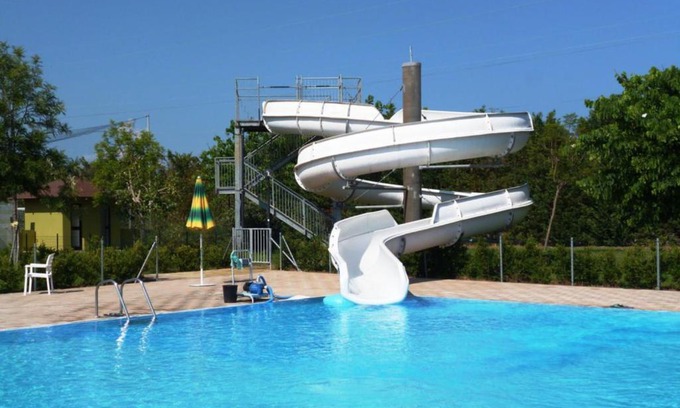 Pizzo Apartment | One Bed Apartment, 80G Pizzo Beach Club Italy