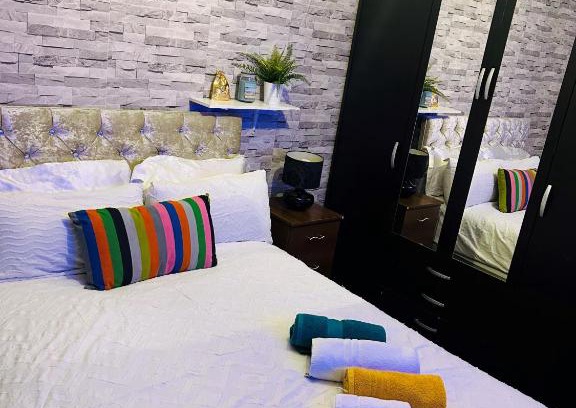 Thames Apartment | One Bedroom Apartment Barking