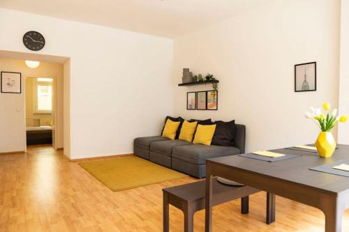 Neukoelln Apartment | One Bedroom Apartment Berlin Neukölln