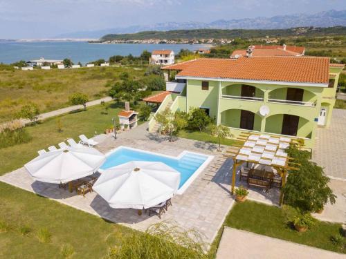Ljubac Apartment | One-Bedroom Apartment in Ljubac I