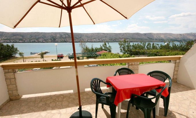 Pag Apartment | One bedroom apartment near beach Pag (A-6448-b)