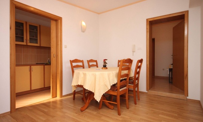 Gradac Apartment | One bedroom apartment with terrace and sea view Gradac, Makarska (A-6820-a)