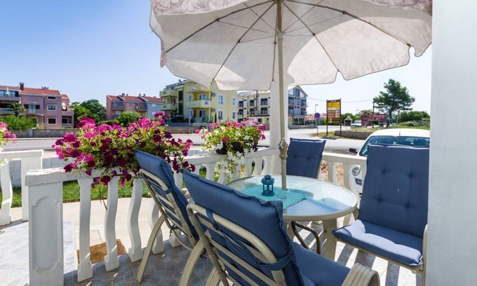 Zaton Apartment | One bedroom apartment with terrace Zaton, Zadar (A-15000-d)