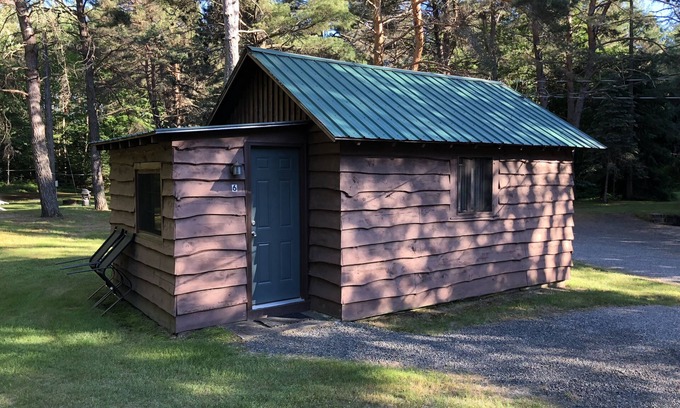 Ray Brook Cottage | One bedroom cottage - Family owned/operated since 1923.