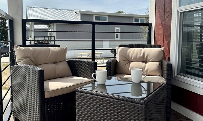 Highlands - Perkins Cottage | One Bedroom Cottage, Tiger's Trail RV Resort