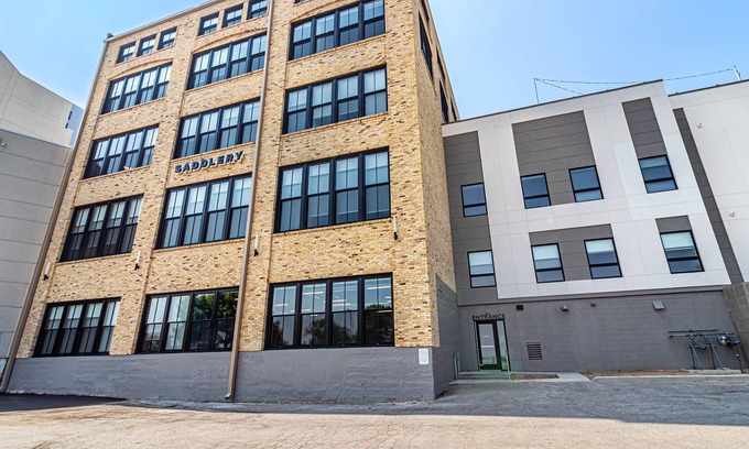 Madison House | One Bedroom King with Office with views of Lake Monona in the heart of downtown.