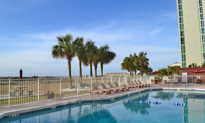 Downtown Myrtle Beach Resort | One Bedroom Ocean Front Condo, Myrtle Beach, South Carolina 2555389