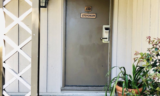 Northeast Carmel Cottage | One Bedroom Suite Cottage