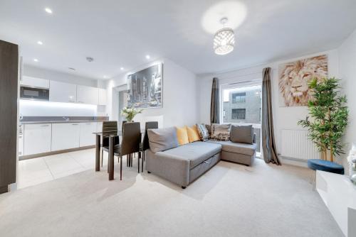 Rushey Green Apartment | One Bedroom Serviced Accommodation in London Catford close to Lewisham - Perfect for Long Stay, Business, Leisure and Relocations