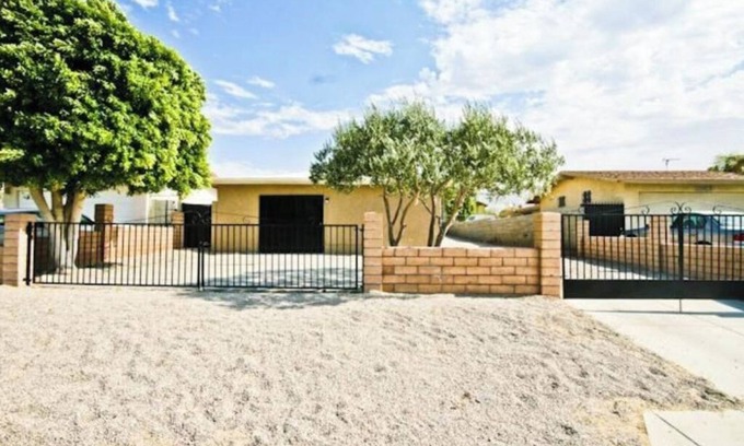 Desert Hot Springs House | One bedroom house quiet and comfy with accommodations for up to four people