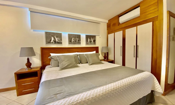 Puerto Ayora Apartment | One Bedroom With Ocean View Terrace Access.