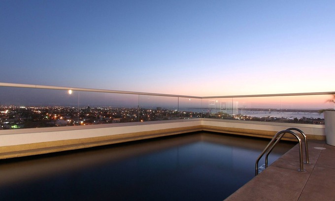 La Paz Hotel | One La Paz Hotel