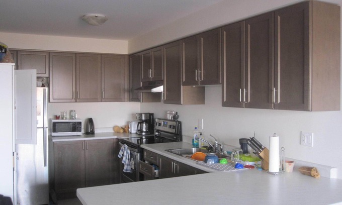 Watertown House | One Large Bed at Burlington/Waterdow