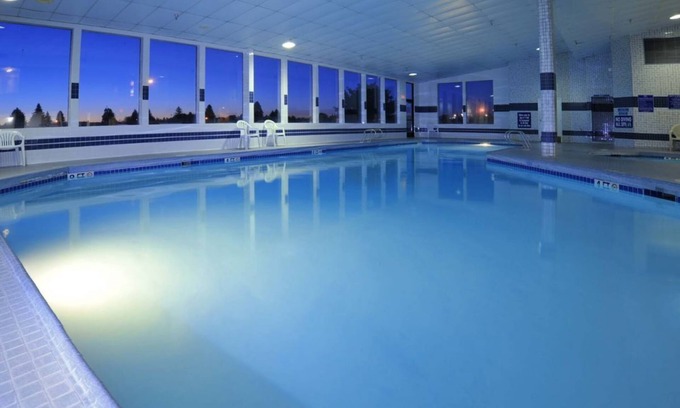 Idaho Falls Hotel | ONE MAJESTIC KING UNIT! POOL, HOT-TUB, SPA, PARKING!