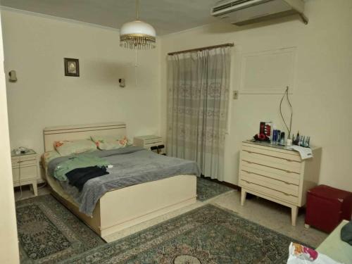 Heliopolis House | one master bedroom in a shared apartment