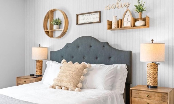 Clarksville House | One-Of-A-Kind Smart, Cookie Themed Home For Up to 6