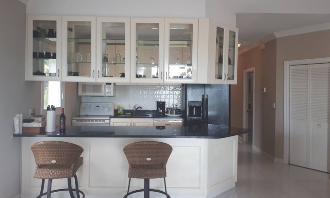 Coral Harbour Apartment | One of the best views at the beautiful Coral Harbour beach!