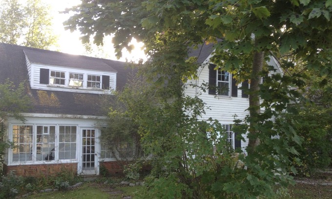 Rockland House | 'one Of The Prettiest Houses In Rockland' STR22-41