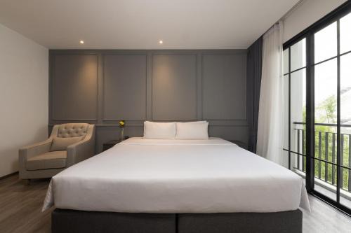 Central Pattaya Hotel | One Patio Hotel Pattaya - SHA Extra Plus