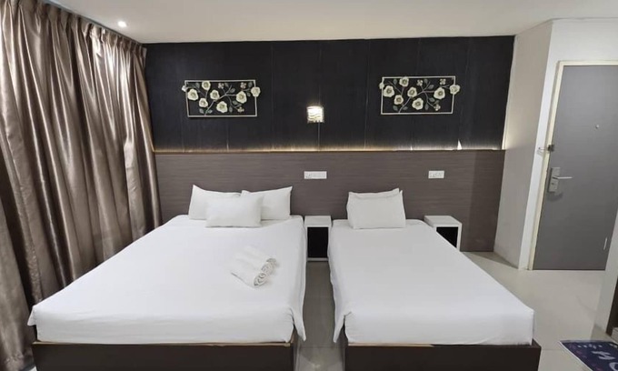 Kuching Hotel | One Point Hotel - RH Plaza
