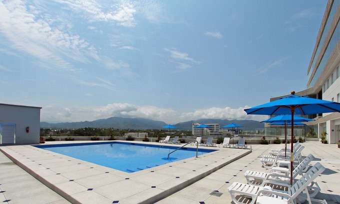 Area Militar de Vallarta Hotel | One Puerto Vallarta Aeropuerto