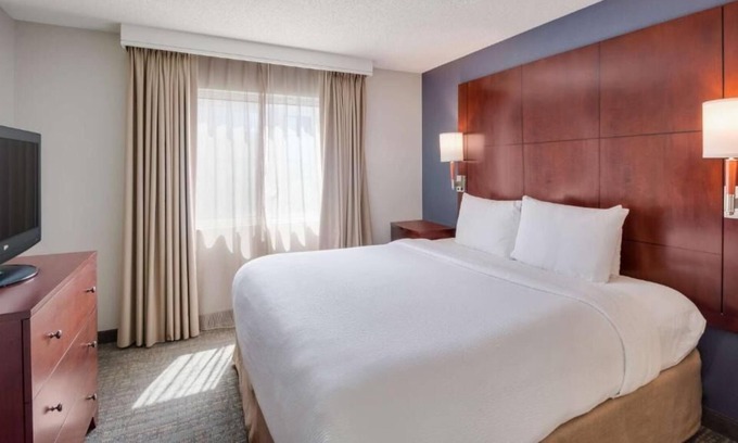 Downtown Village House | Only a 10 Minute Drive to John Wayne Airport! Hotel with Pets Allowed & Parking