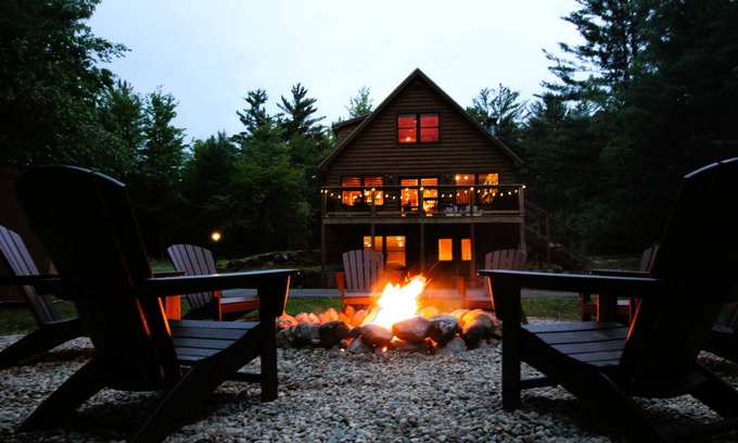 Greenwood Ski Chalet | Only a 200-Yard Walk To West-Side Mount Abram Ski Resort & Bike Park.