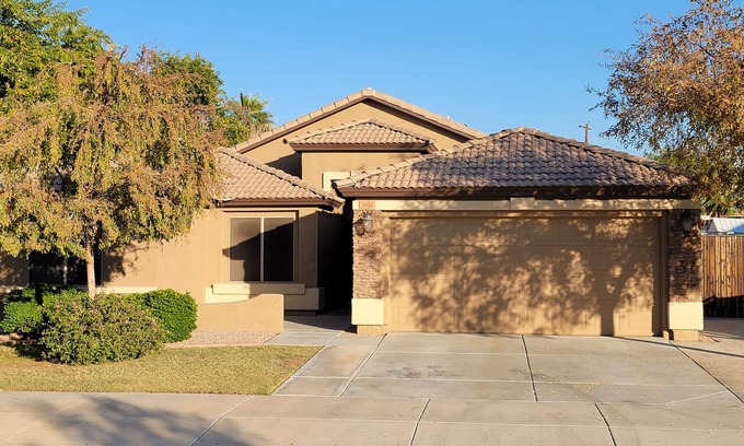 South Mountain House | Only Minutes from Downtown Phoenix, the Airport and Sports Stadiums