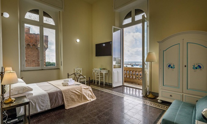 Cagliari Apartment | Onlyrooms IV - Sea View & Free Parking