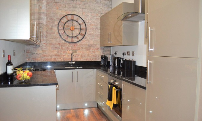 Nottingham City Centre Hotel | OnPoint Apartments - Deluxe Apartment City Centre Ideal Location!
