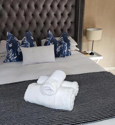 Greater Johannesburg Metropolitan Area Apartment | Onyx Luxury cottage