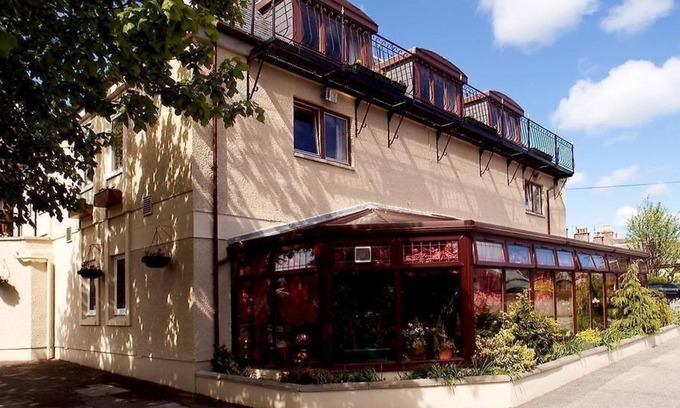 Central Aberdeen Hotel | Ooters at The Mariner