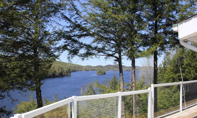 Cheneville Ski Chalet | Open for Holidays! Waterfront cottage CITQ369052