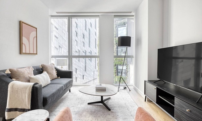 Hoxton West Apartment | Open plan Old Street, 1BR, New build, modern, by Blueground