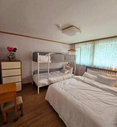 Cheongunhyoja-dong Apartment | Open Sale, ideal for family group travel to Gyeongbokgung Station