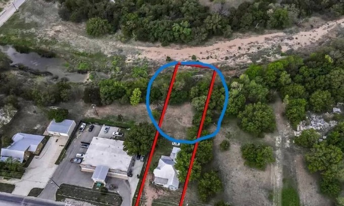 Marble Falls RV Rental | OPEN SKY CAMPSITES in Marble Falls! Continental breakfast, shared elec & firepit