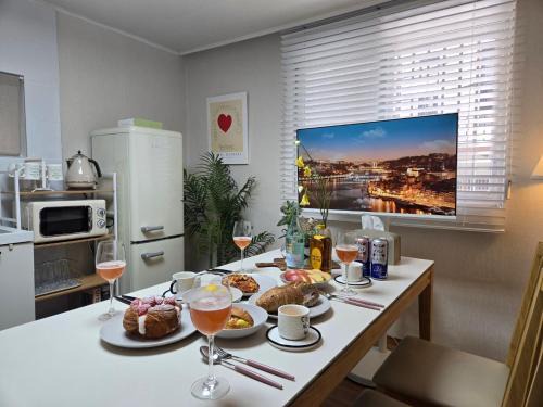 Dunchon-dong Apartment | Open Special-Olimodeling,6 people,Veterans Hospital Station,Jamsil Lotte Tower,Jamsil Sports Complex,KSPO dome,COEX, 6200 airport Limousine bus stop 3min
