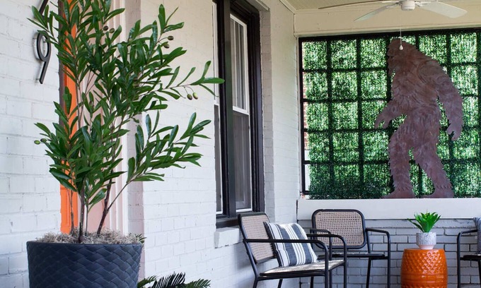 Marion House | OPEN! We have Power & Water Marion NC Pet Friendly Downtown Sleeps 10