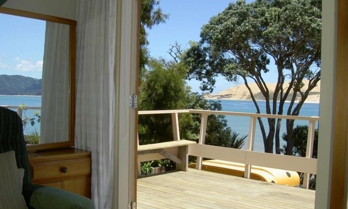 Opononi House | Opononi - Enjoy breathtaking views and ultimate relaxation