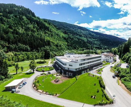 Wildbad Einoed Hotel | OptimaMed Kurhaus Wildbad