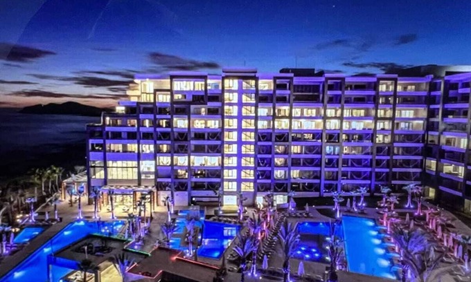 Cabo San Lucas Resort | Opulent 4-Bed Penthouse, Jacuzzi, Butler & Ocean Views, Garza Blanca, Los Cabos