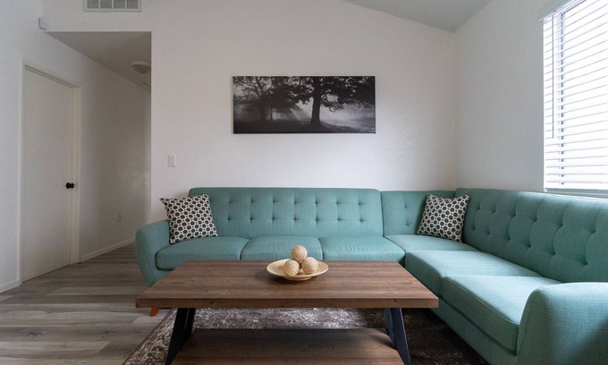 Orange House | Opuluxe Disneyland Getaway with 2 Kitchens