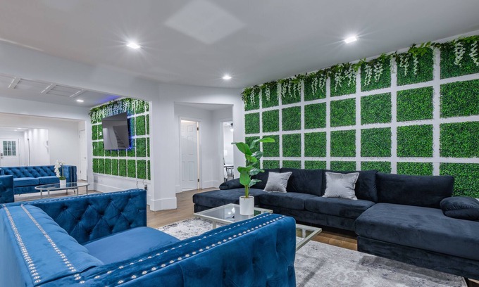 North Druid Hills House | Opuluxe THE BIRD HOUSE!! Buckhead Luxury Home Sleeps 16