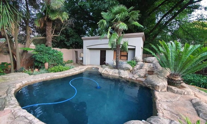 Boksburg House | Or Tambo Airport Holiday Home
