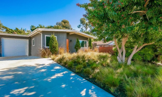 Encinitas House | Orange Door Oasis