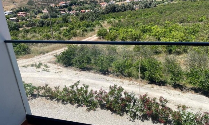 Cumeada Villa | Orange Grove Residence