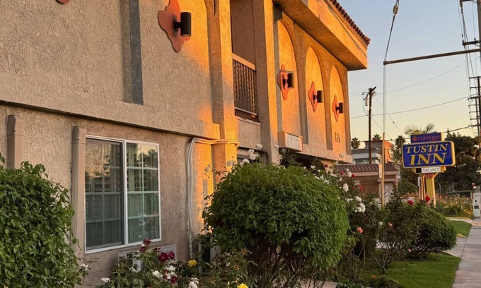 Orange Hotel | Orange Tustin Inn