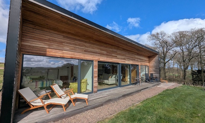 Kelso House | Orchard Hideaway - Two Bedroom House, Sleeps 4